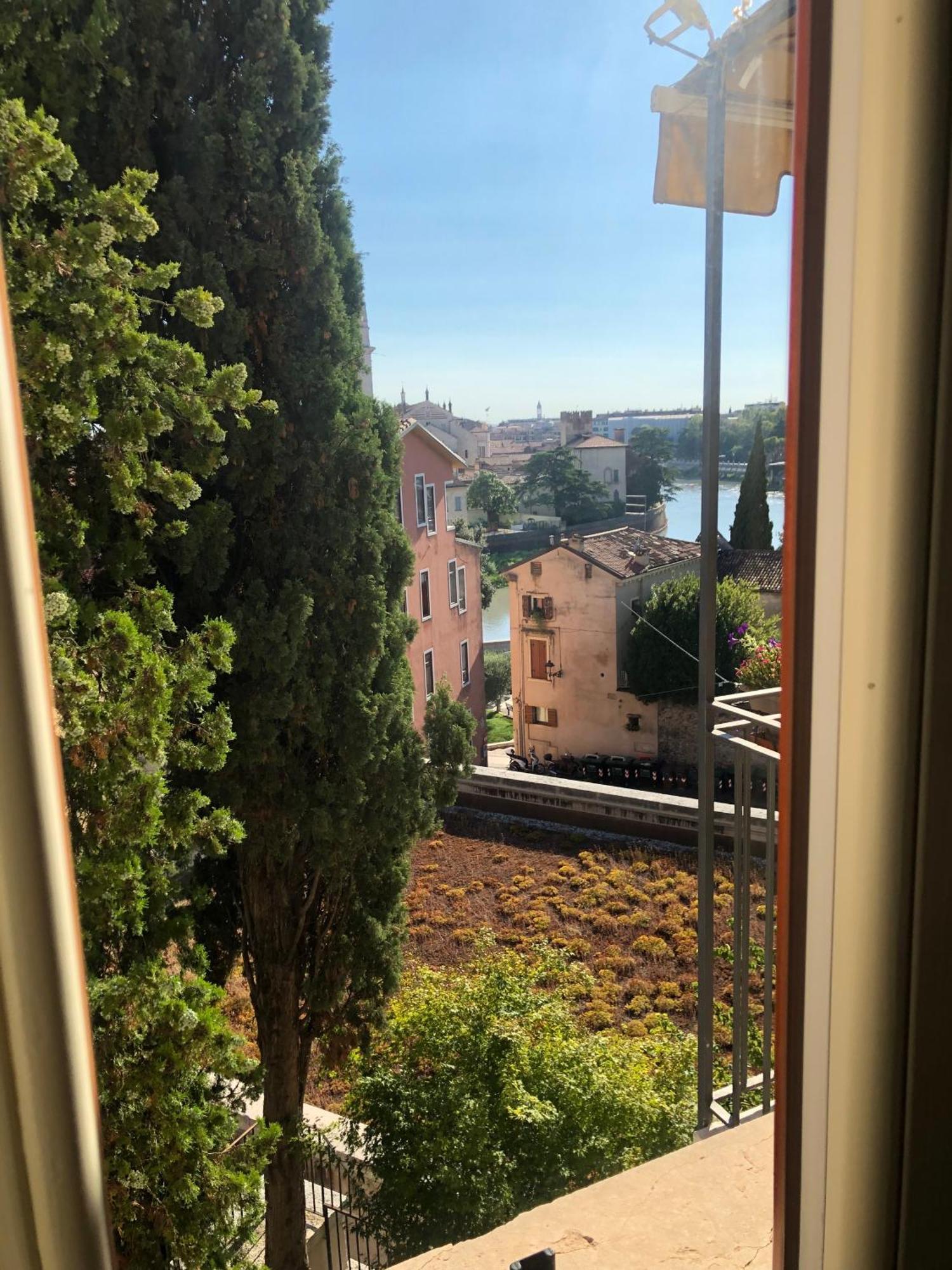 Relais Colle San Pietro Acomodação com café da manhã Verona Exterior foto